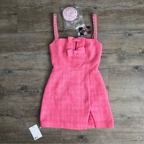 Self-Portrait Dresses & Skirts - Self-Portrait Pink Boucle Bow Mini Dress- 0